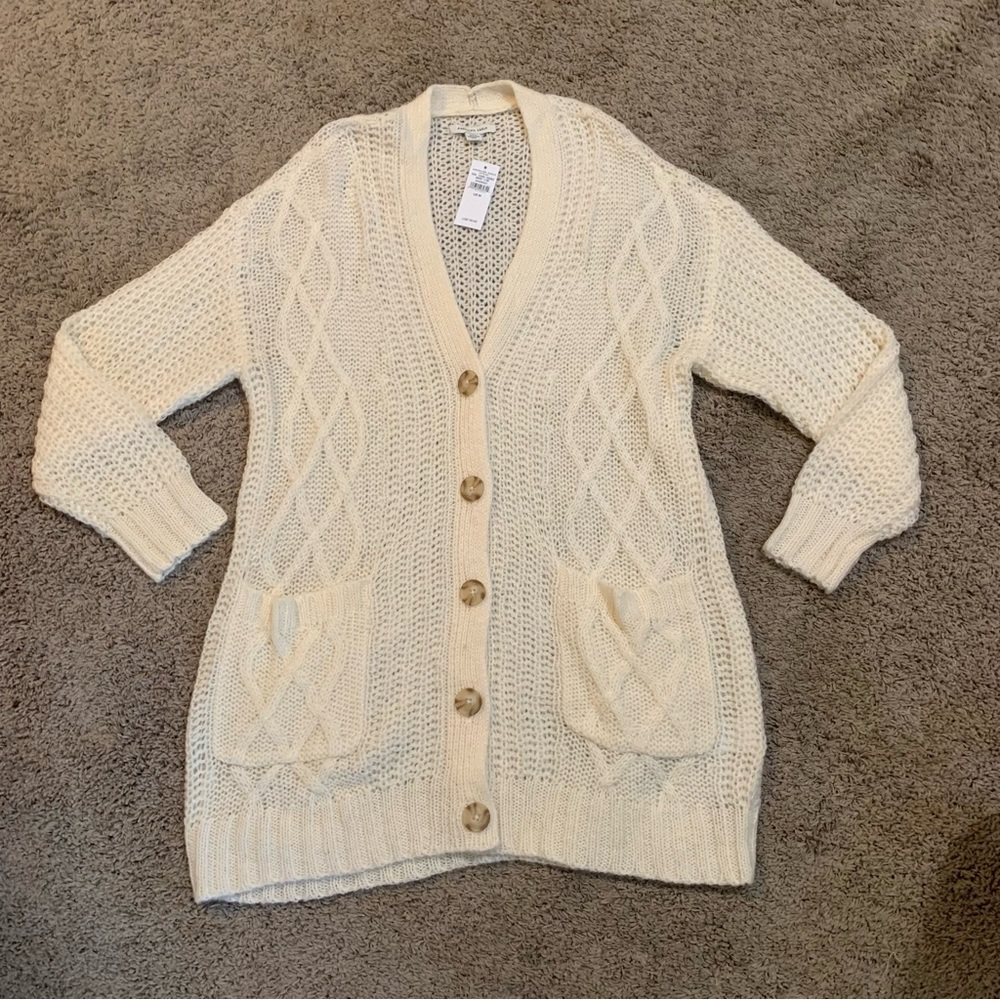 NWT American Eagle Ivory Oversized Cardigan Sweater Medium